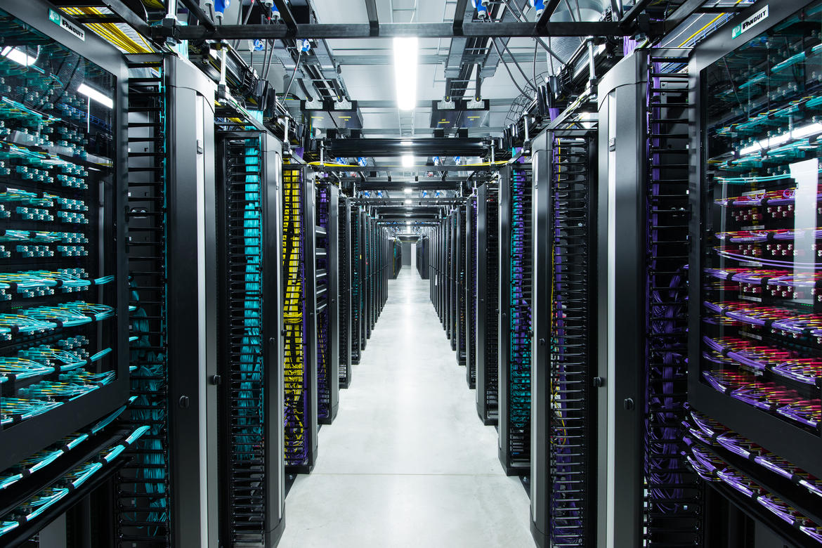  rack de servidores en el centro de datos