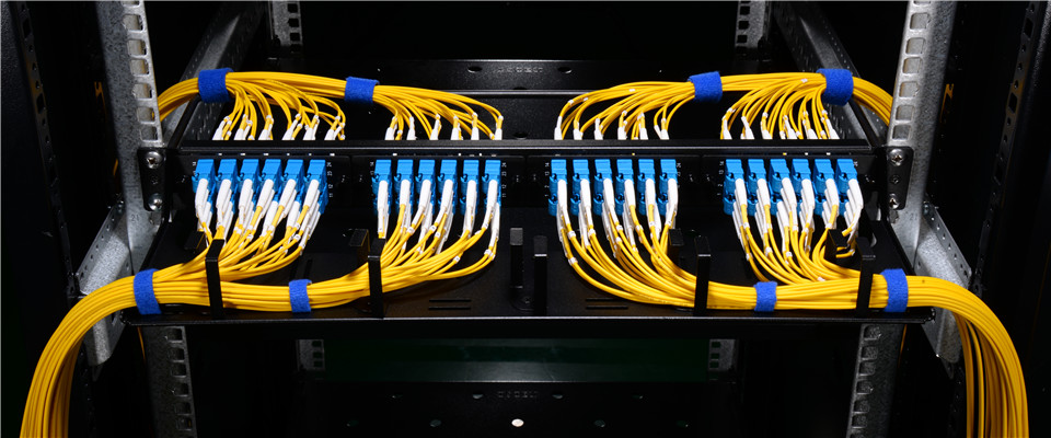 horizontal cable management panel