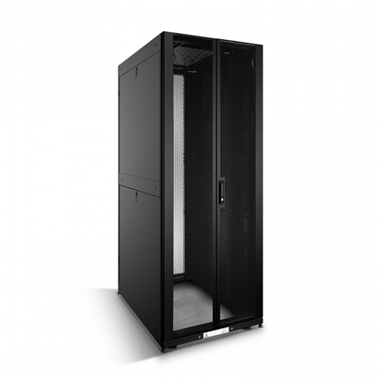 Чёрный сетевой и серверный шкаф серии GR800 42U 800 x 1100 мм с 2 предустановленными кабельными органайзерами и кронштейнами PDU